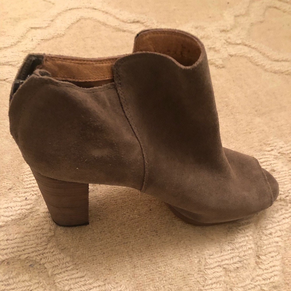 Corso Como Edie peep toe booties. Perf for Spring!